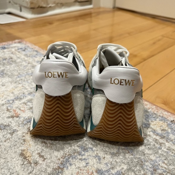 ❗️SOLD❗️Loewe Flow Runner 38 - Picture 4 of 5